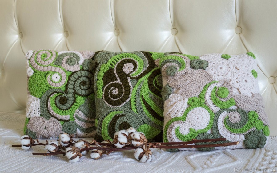 Вязаные декоративные подушки