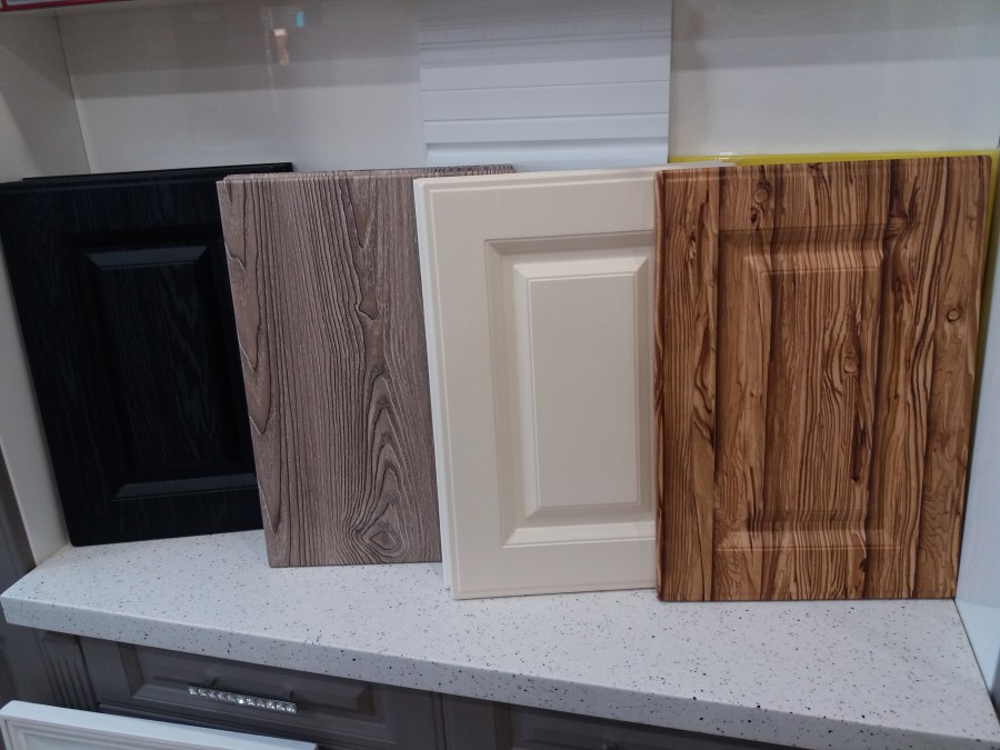 Фасад с фрезеровкой белый Мурано