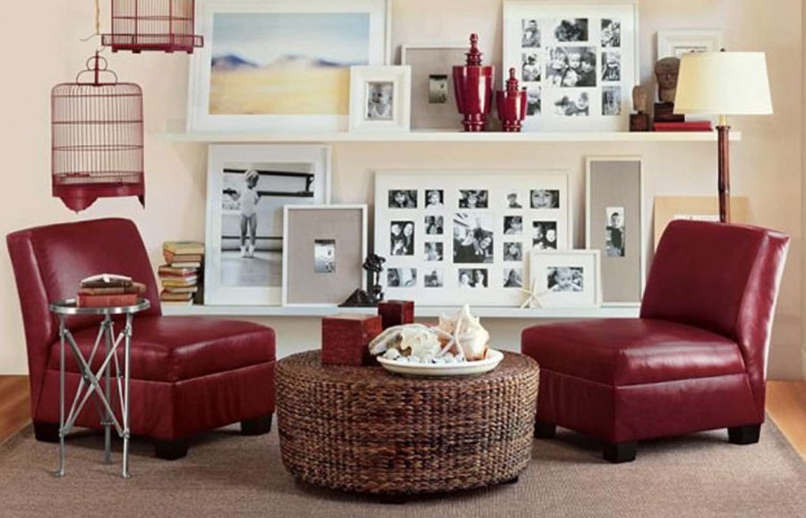 Декор полок в гостиной