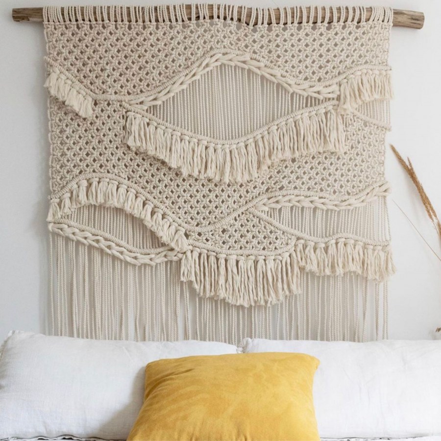 Панно из макраме