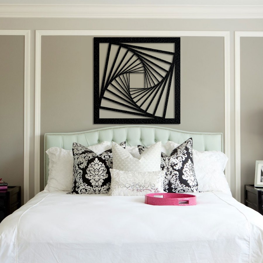 Вертикальное панно на стену