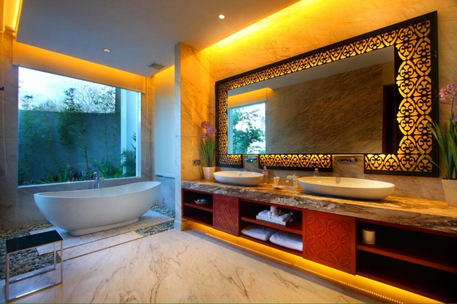 Зеркало в стиле Бали