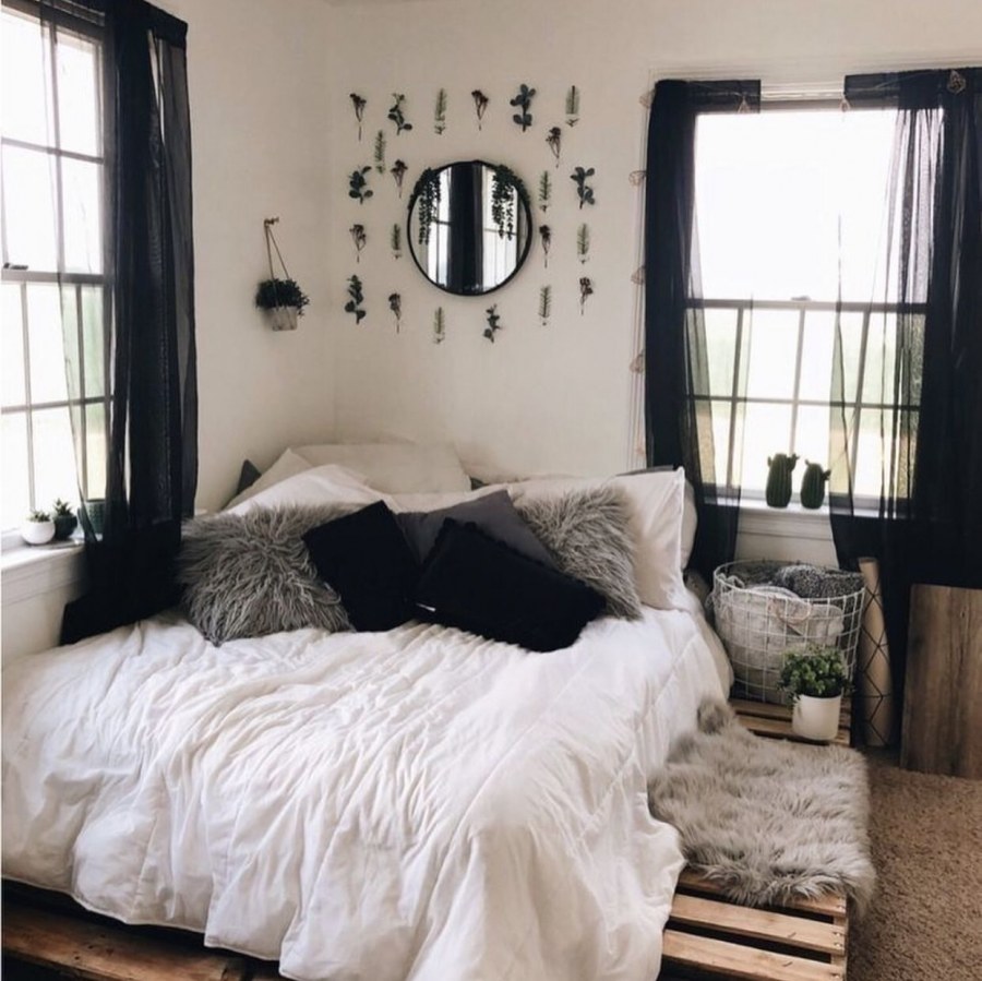 Спальня в питерском стиле