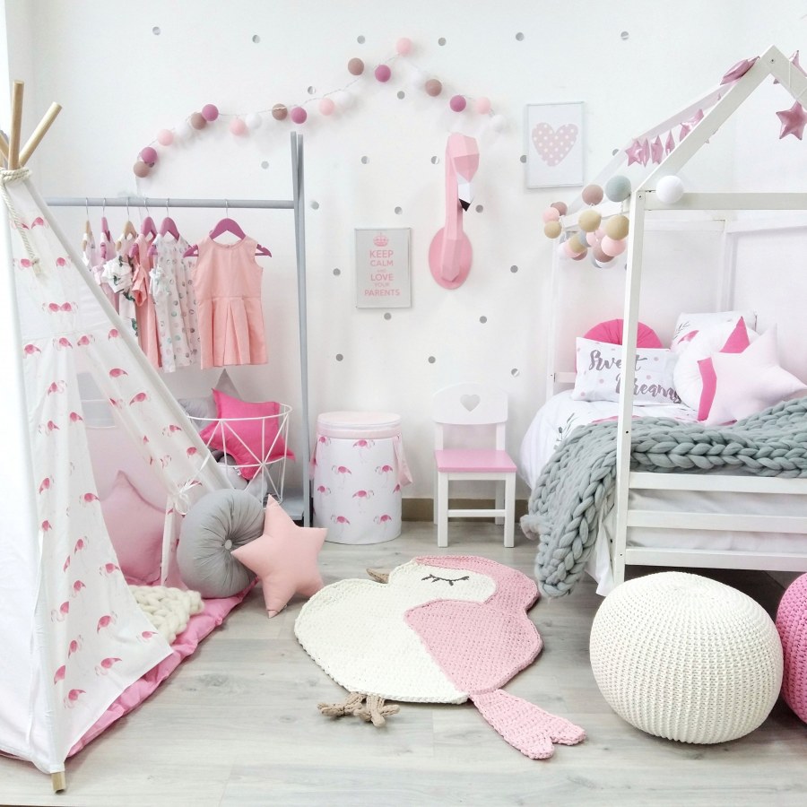 Украшения для комнаты девочки