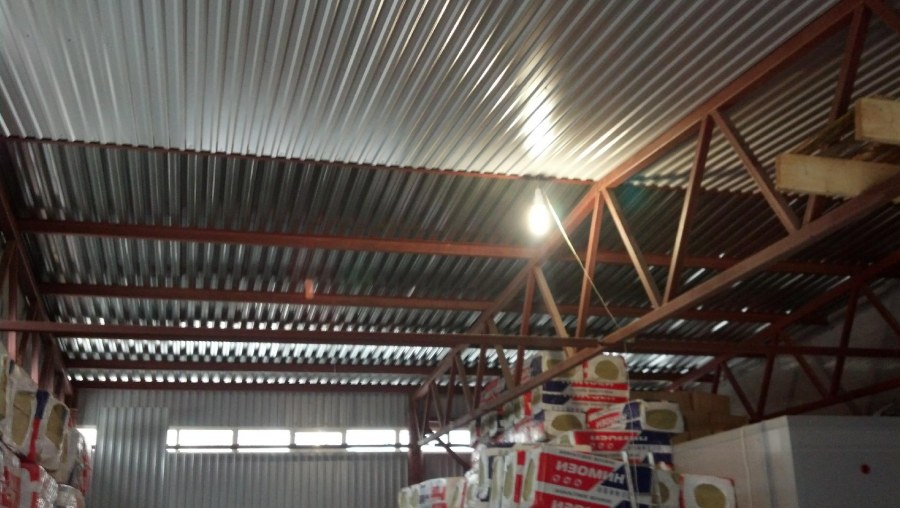 Профнастил на потолок