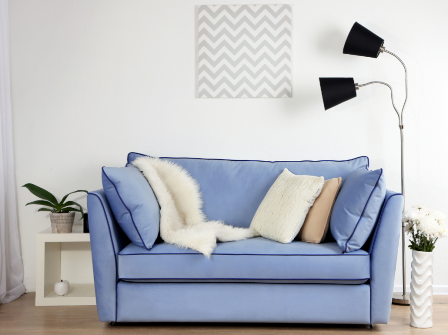 Голубой диван