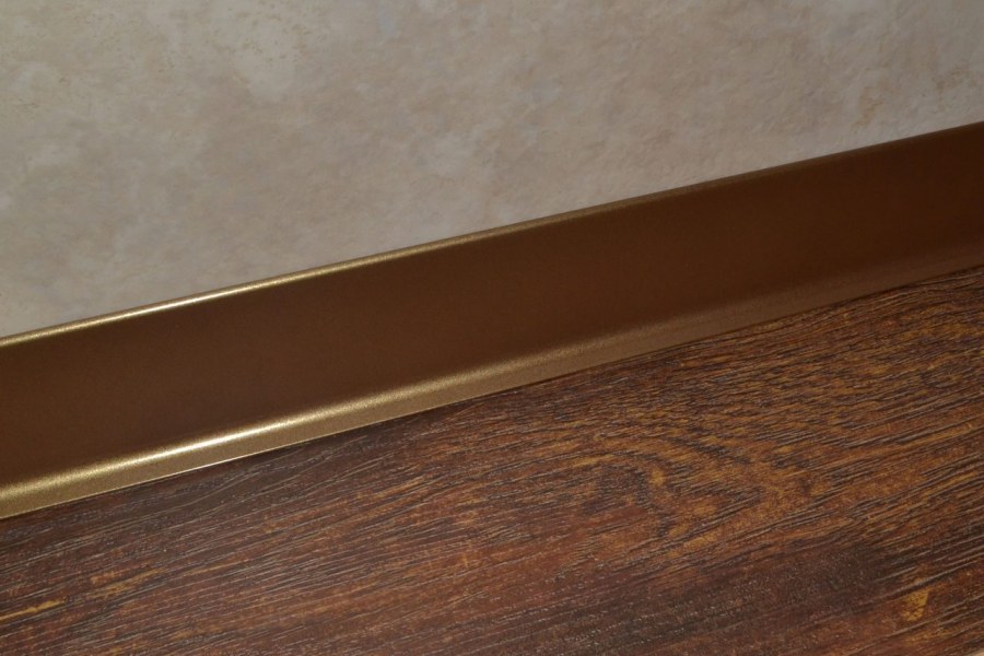 Алюминиевый плинтус Buk 60