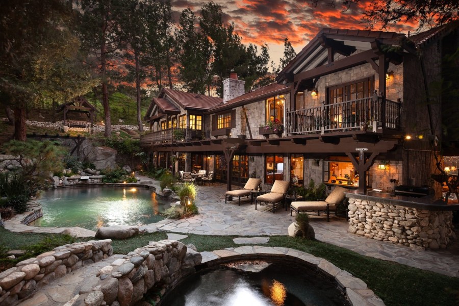 Поместье в горах