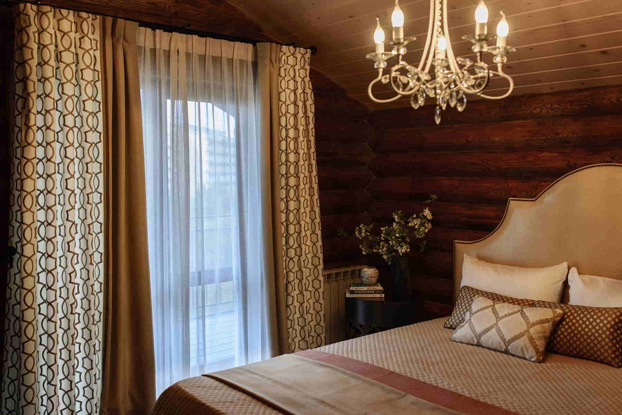 Шторы в загородном доме