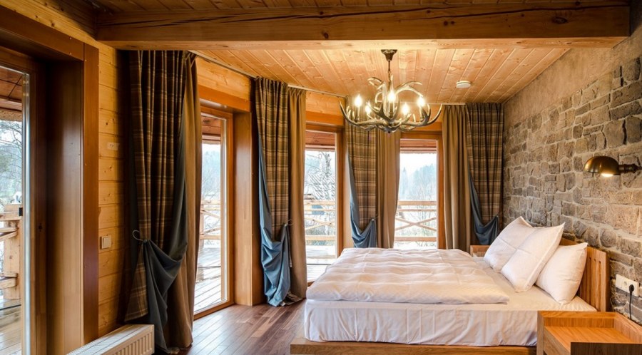 Уютная спальня на даче