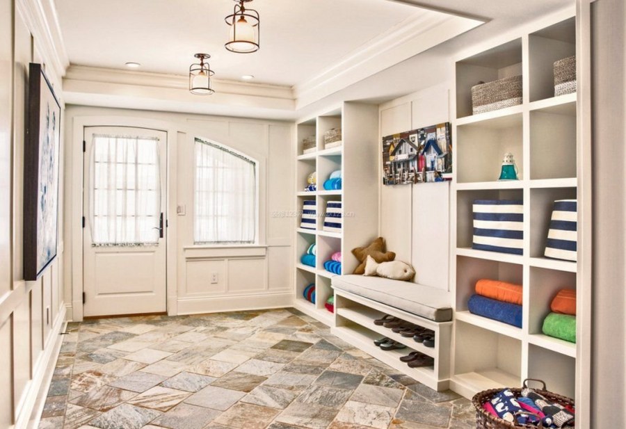 Коридор в морской тематике