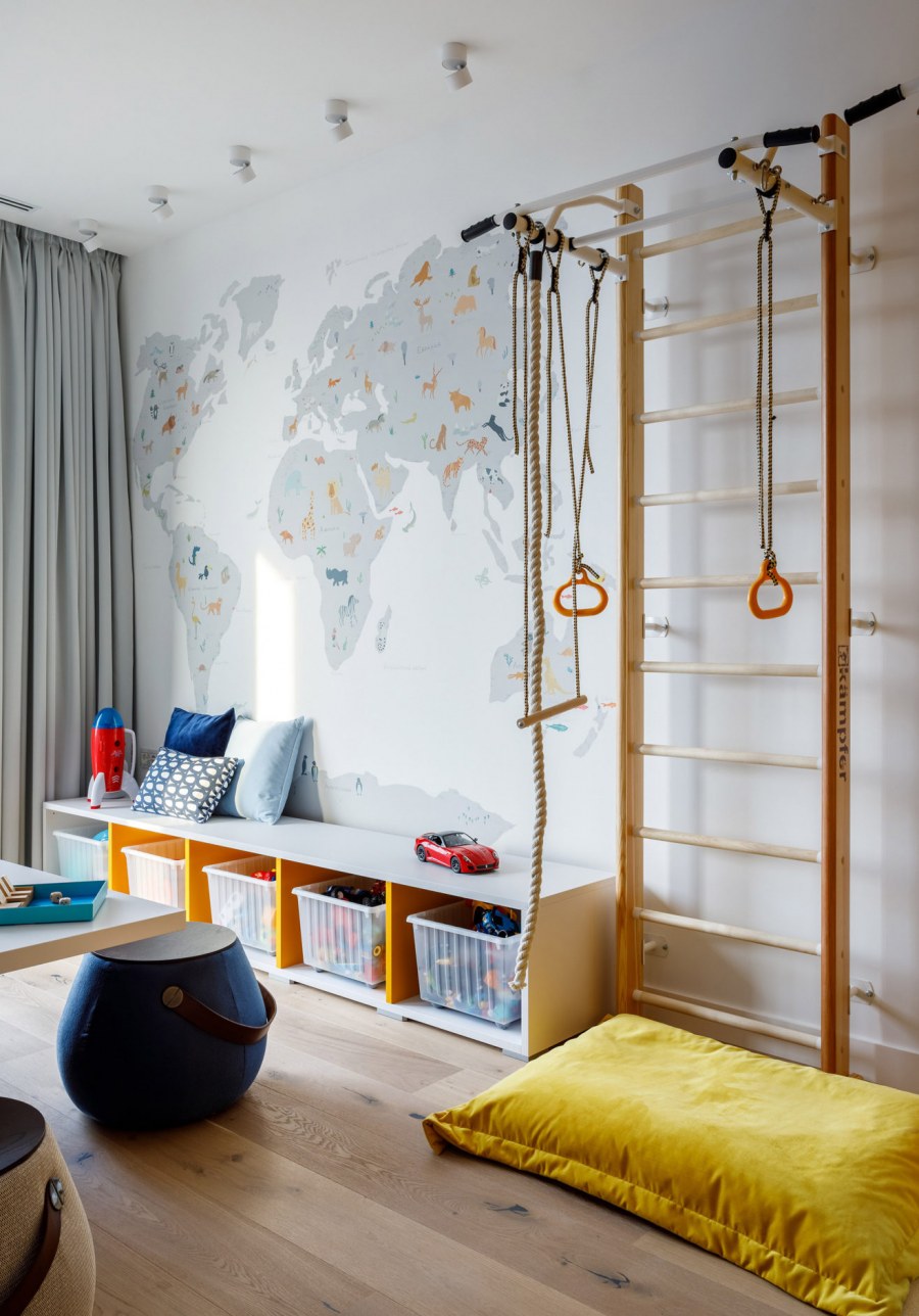 Шведская стенка для детей в комнате фото