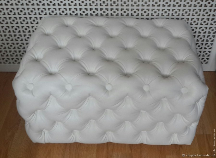 Пуф Бостон 110 см - каретная стяжка