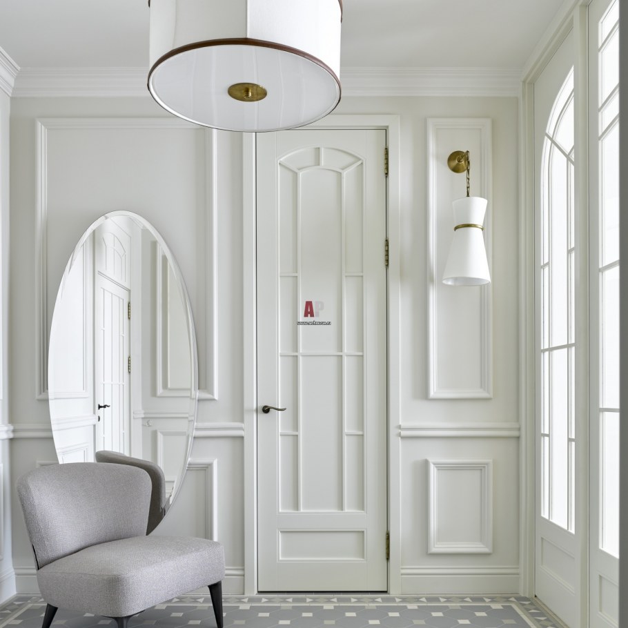 Стул в коридор