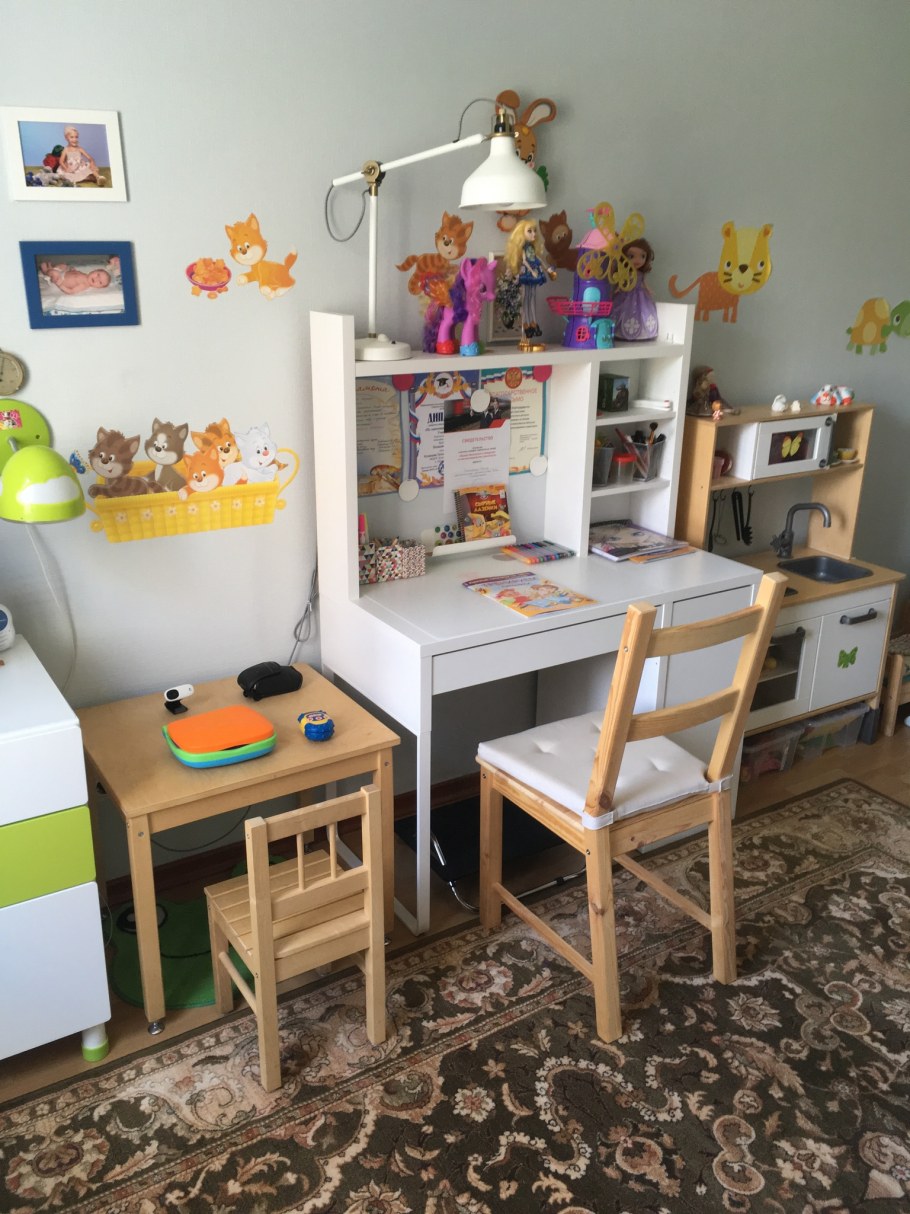 Детский уголок для занятий