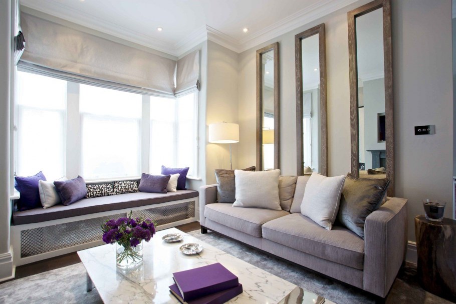 Оливковый диван в голубом интерьере