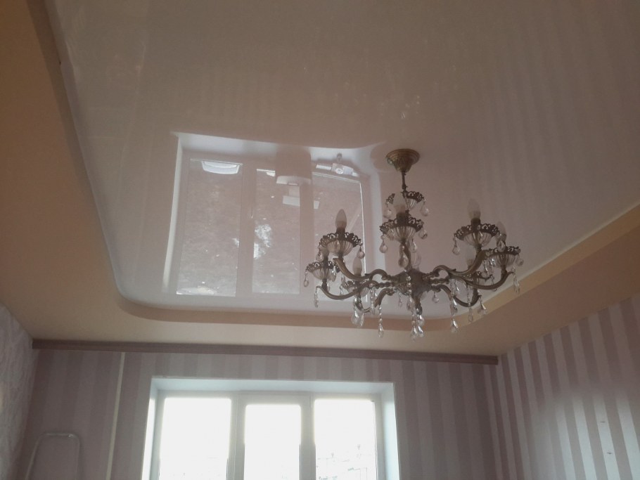 Натяжной потолок матовый двухуровневый