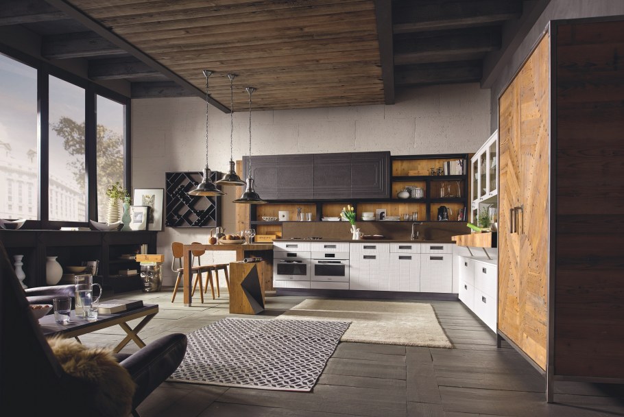 Кухня лофт со стеклом