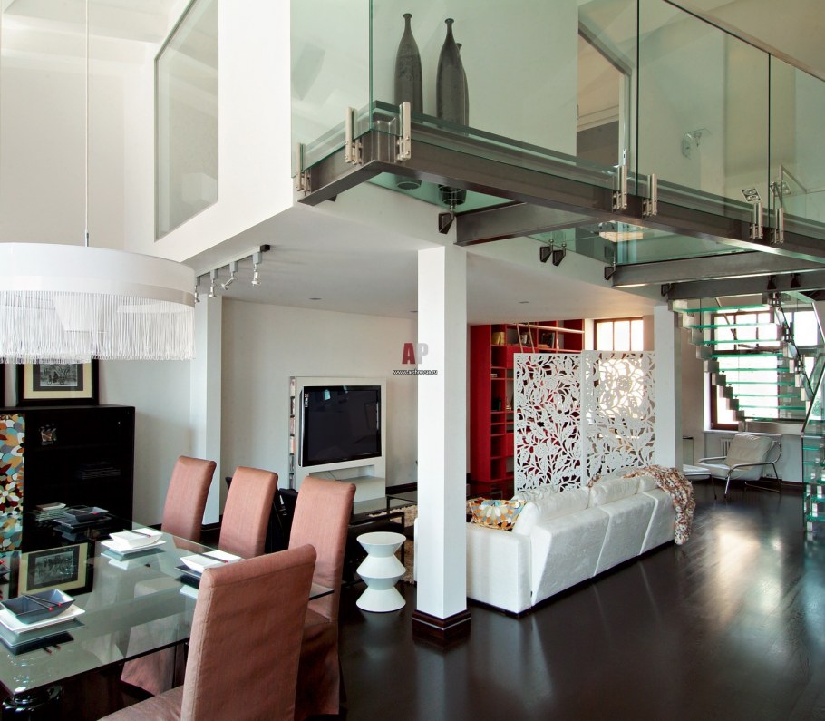 Антресоль в гостиной