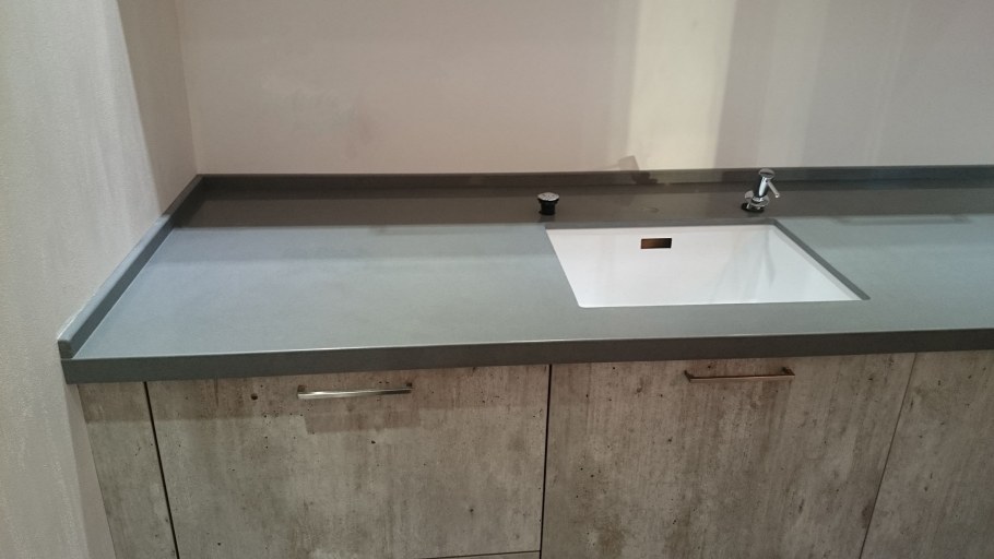 Бортик из кварца 2х2 см