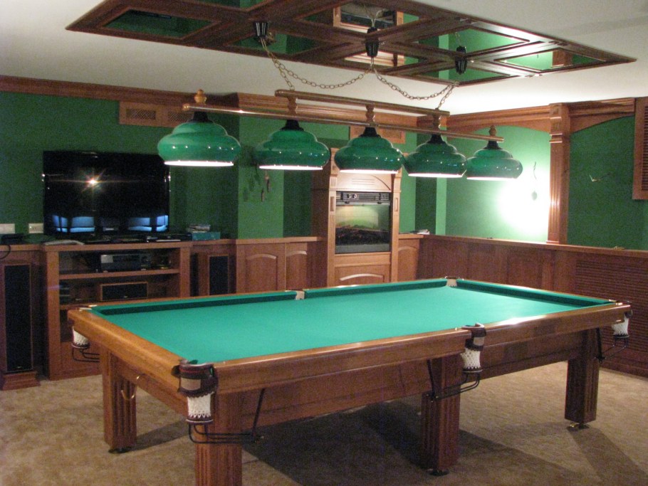 Павильон для бильярда на даче