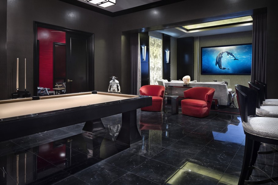 Интерьер бильярдная и барная стойка