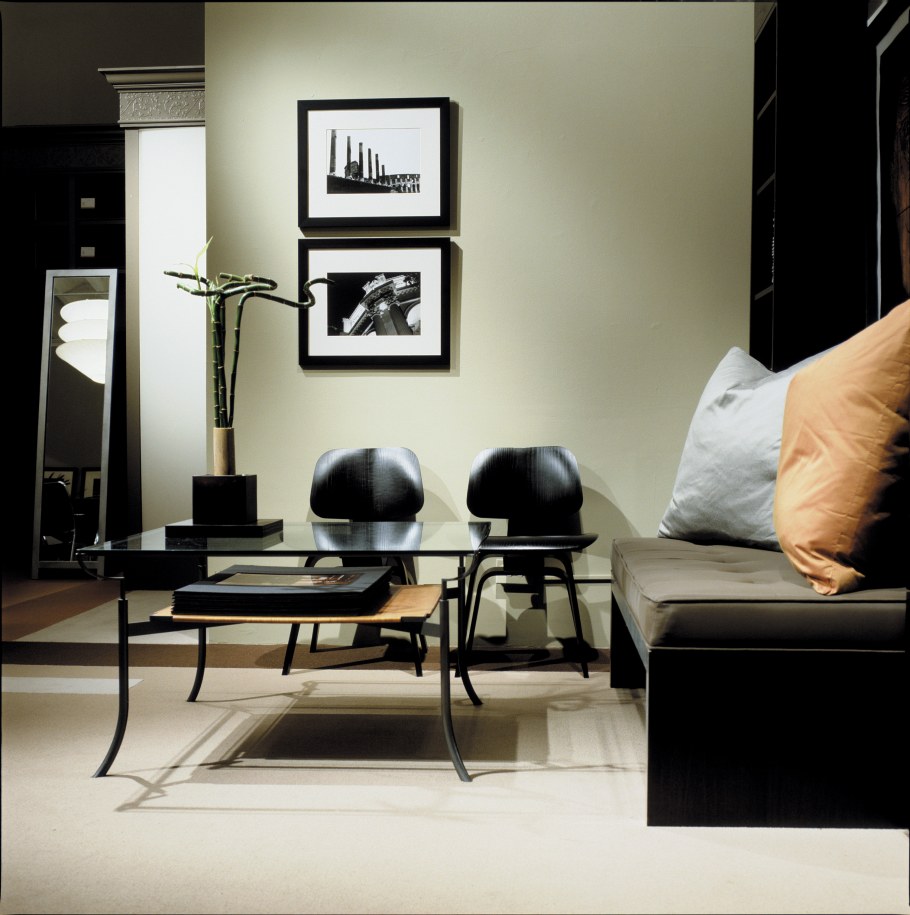 Фотосессии в интерьере в стиле строгом