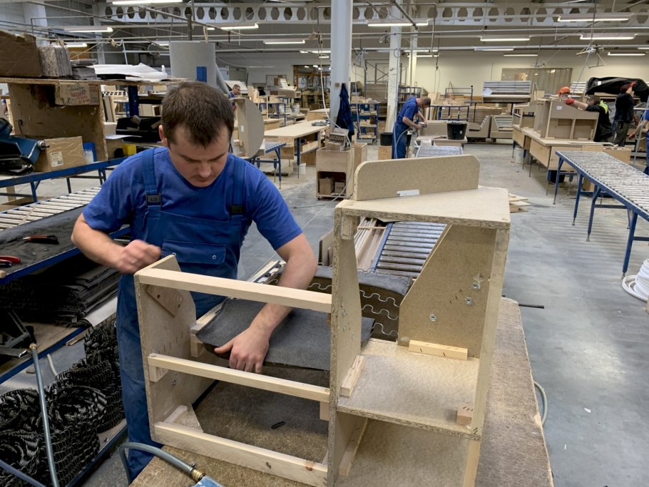 Производство дверей и мебели