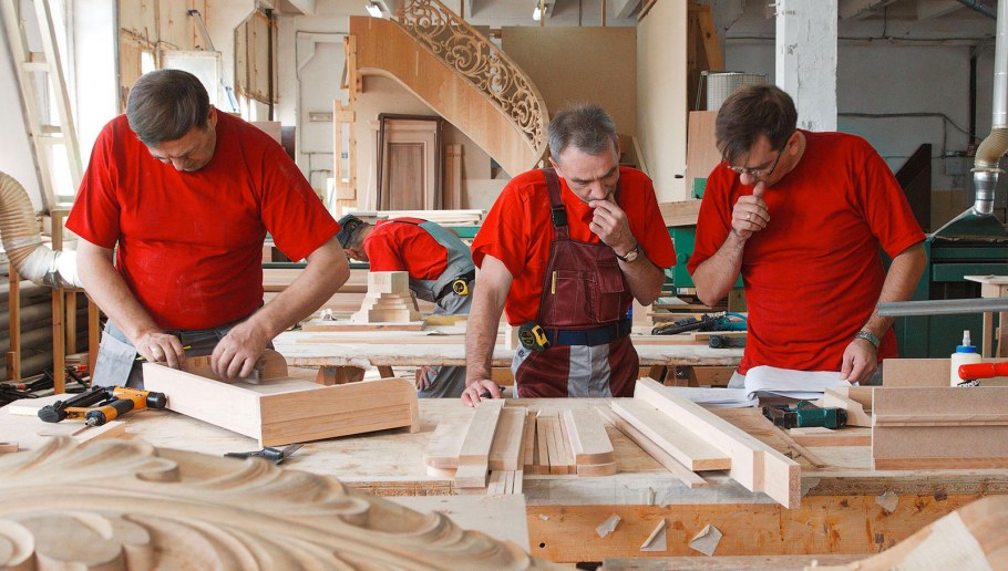 Мастер столярного и мебельного производства