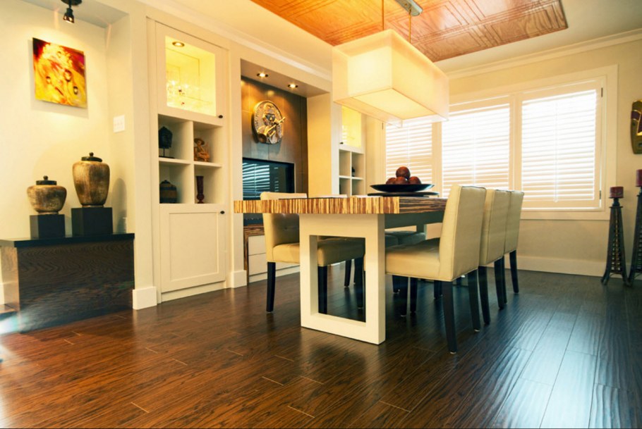 Пол в кухне гостиной