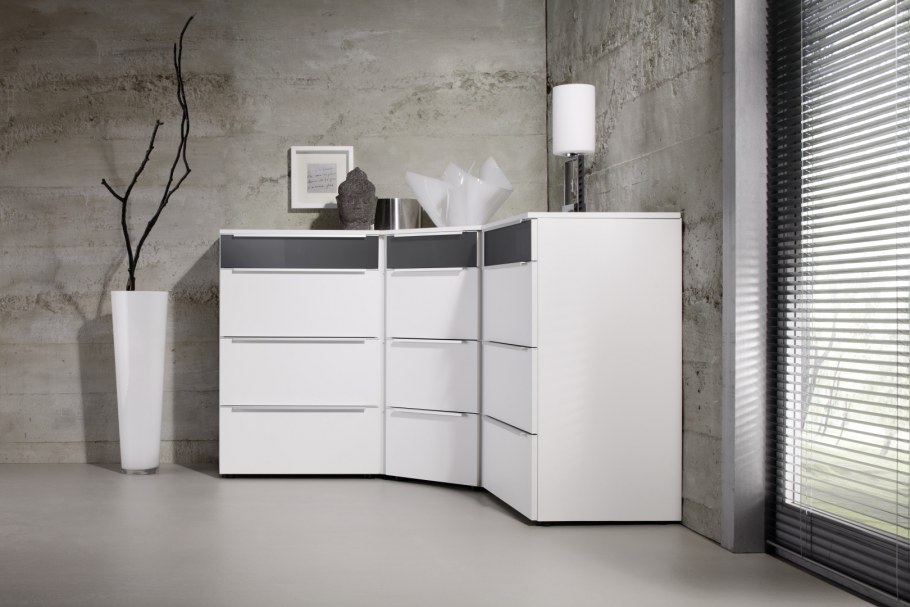 Угловой стол с комодом