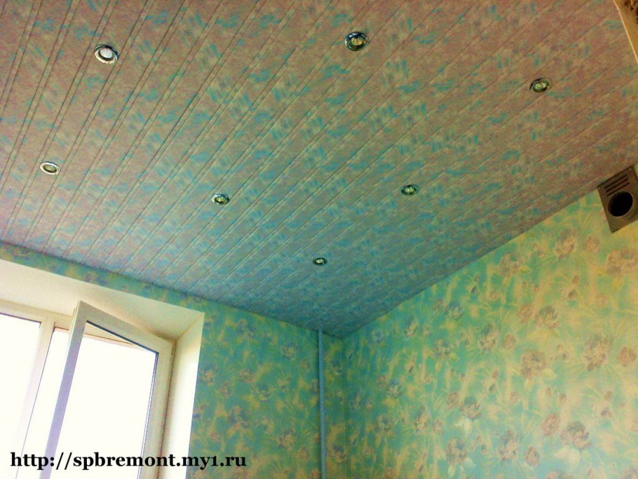 Потолок из панелей в детскую