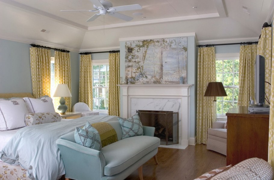 Сине бежевая спальня