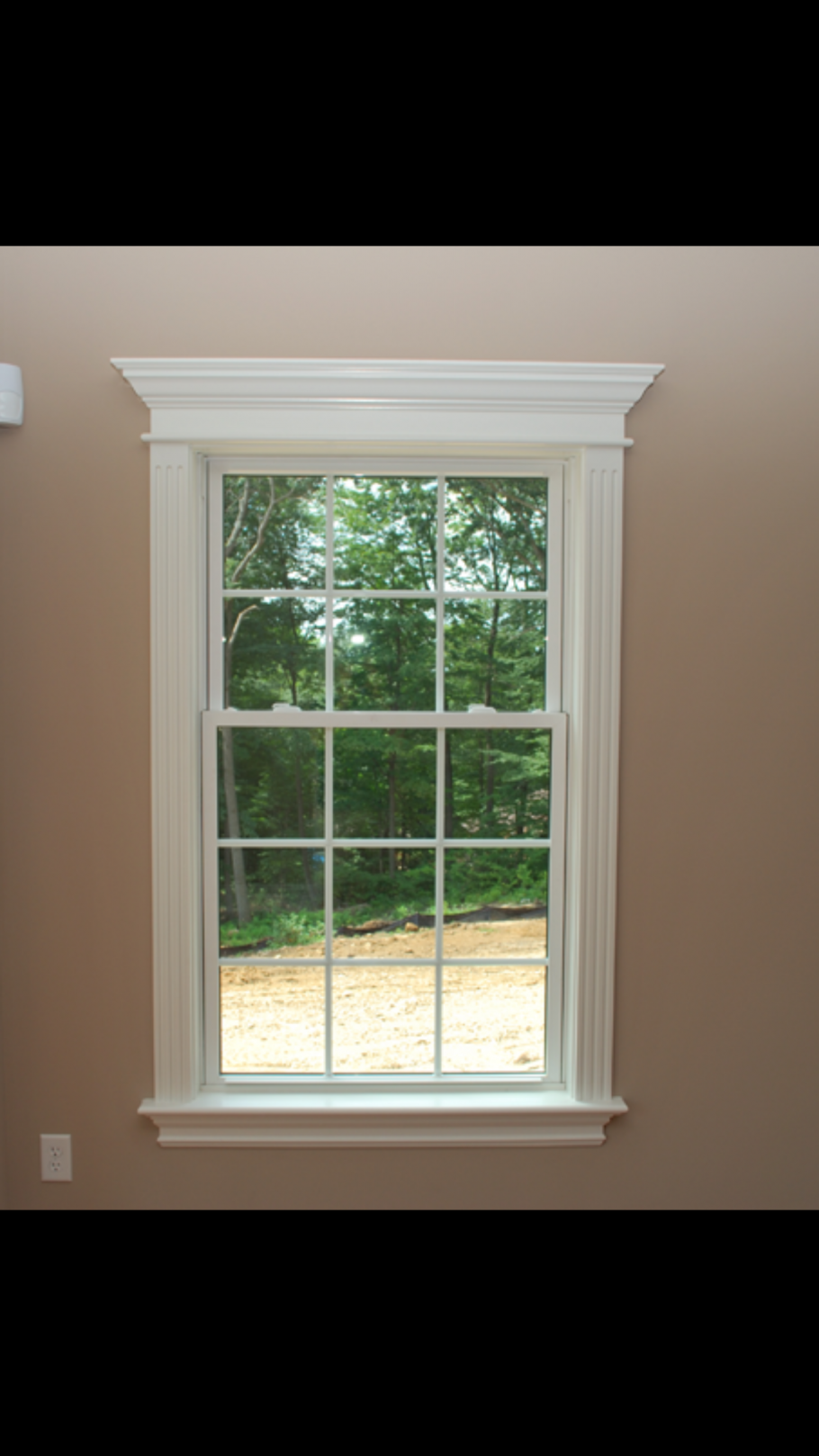 Плинтус оконный