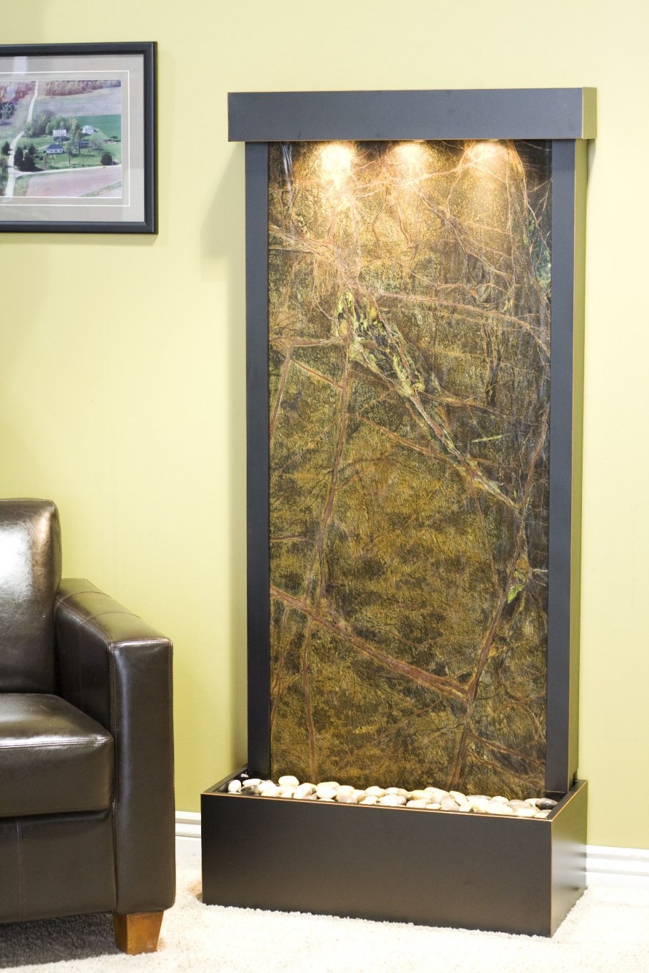 Комнатные фонтаны на стену