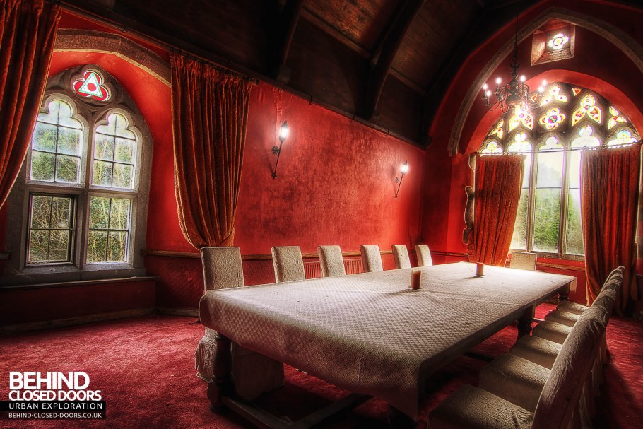 Готический стиль в интерьере