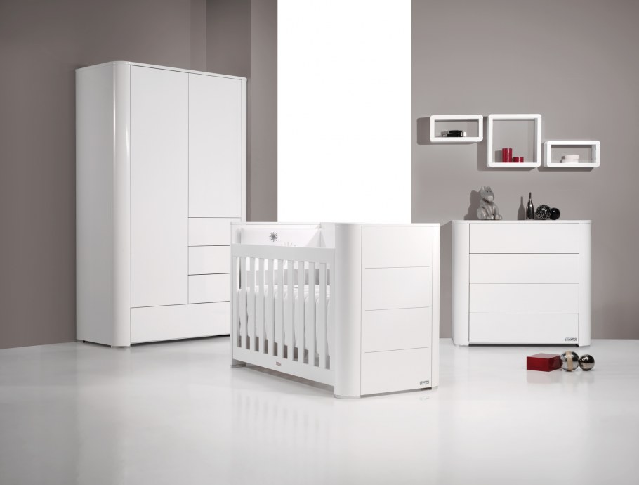 Детская мебель белая глянцевая