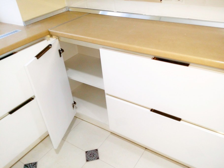 Кухня АРБОР Нова с интегрированными ручками