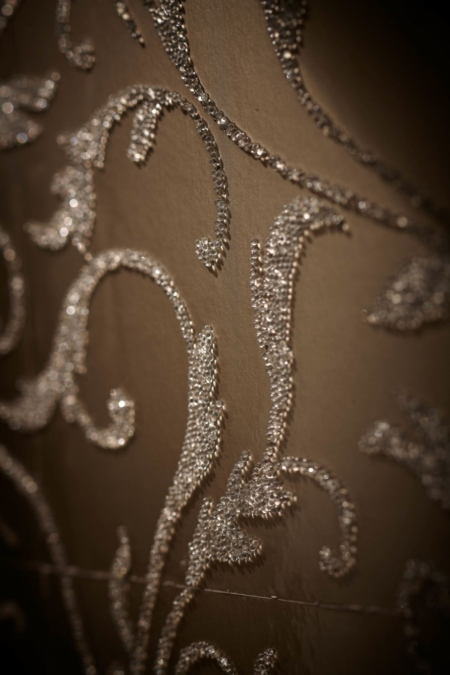 Стена с блестками