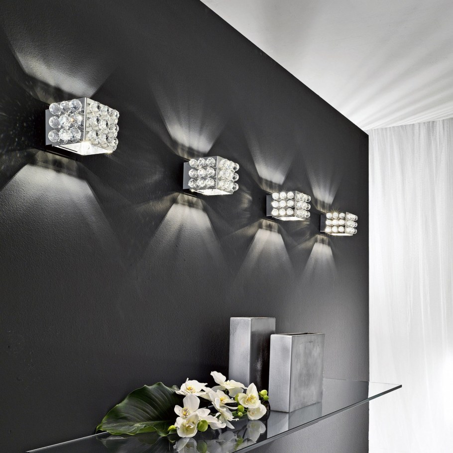 Предметы интерьера со стразами