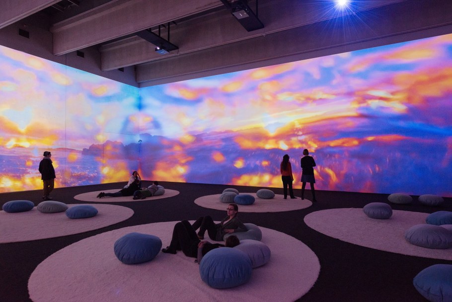 Проекционные инсталляции