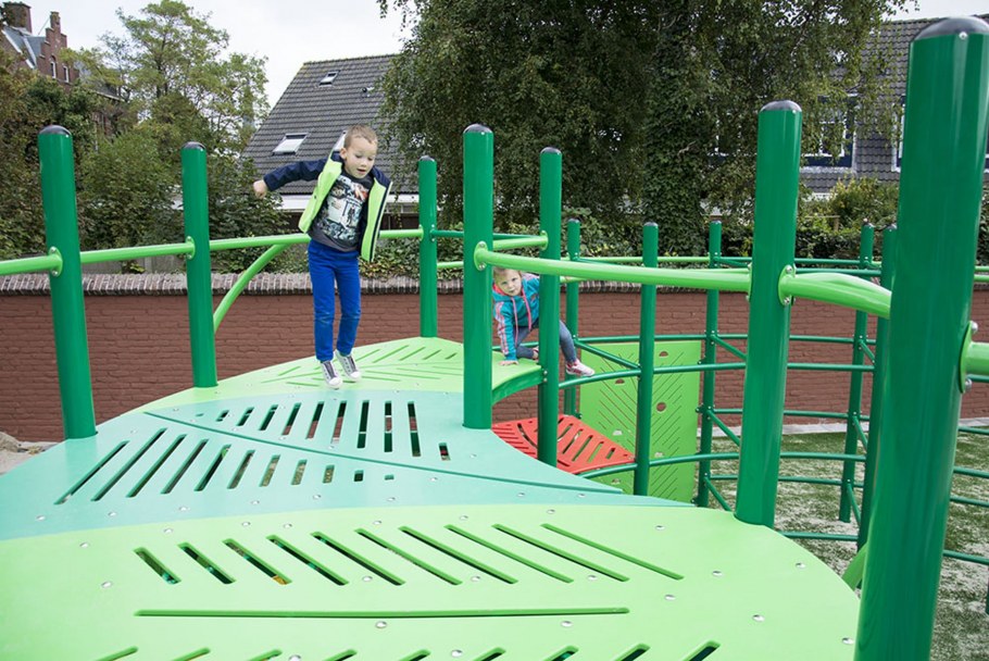 Детские площадки реклама