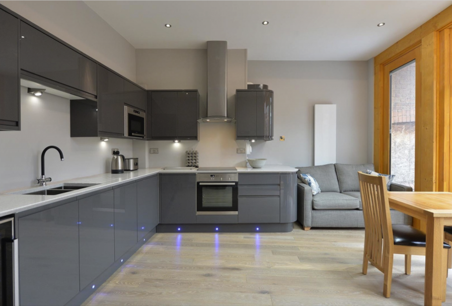 Кухня 12 кв метров в серых тонах