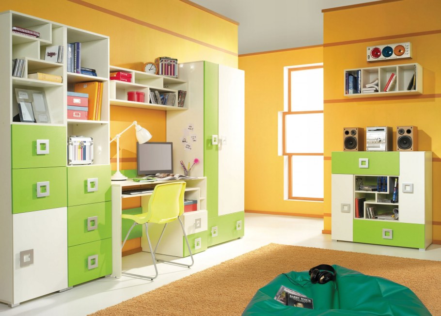 Мебель в детскую комнату