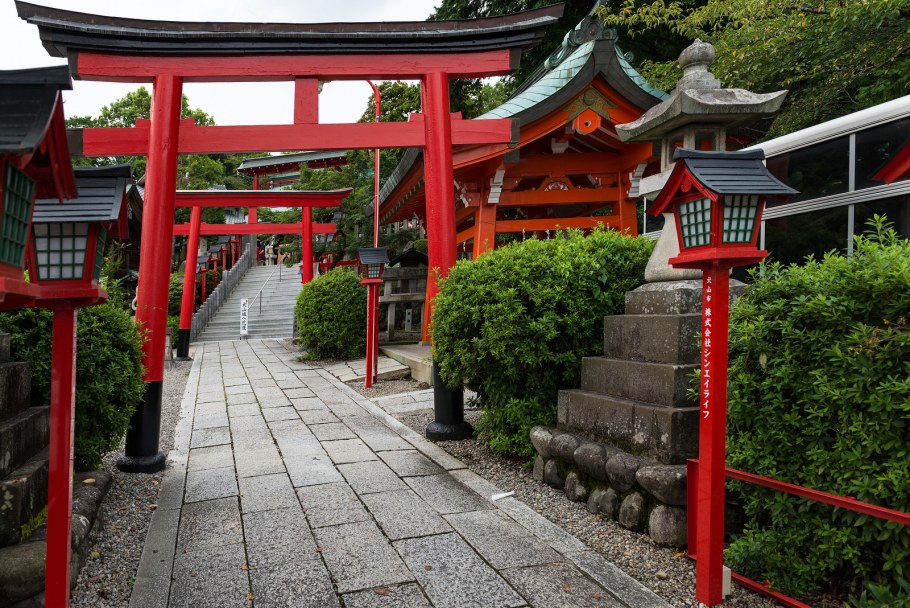 Замок Инуяма