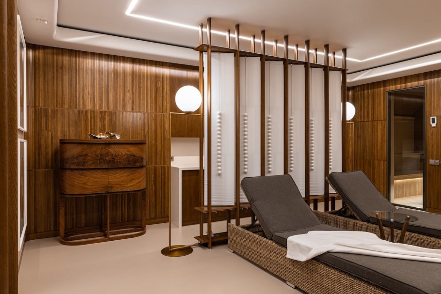 Гостиная классика без люстры