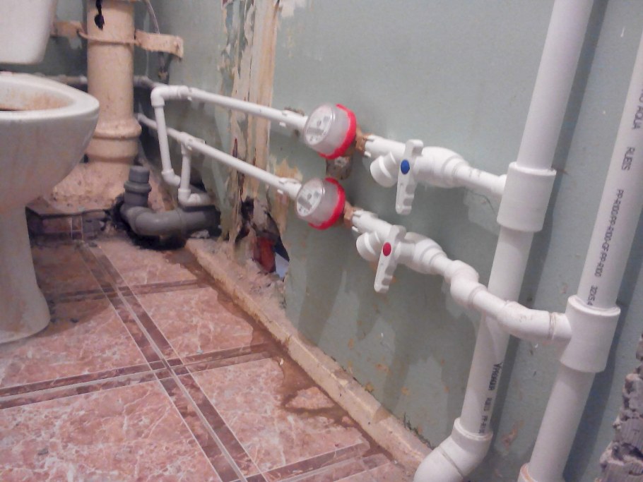 Монтаж полипропиленовых труб в ванной