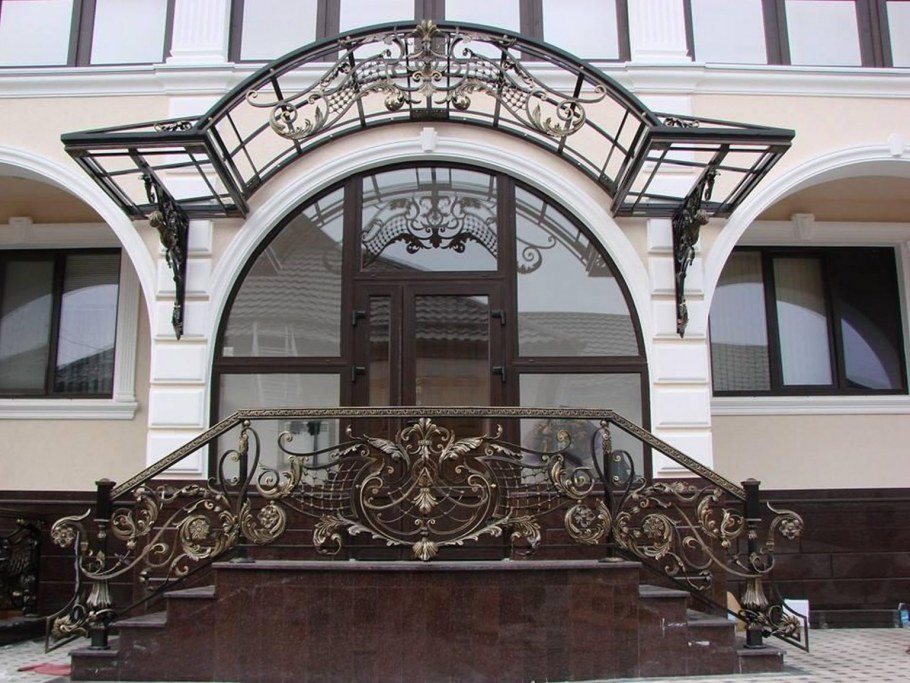 Чертежи и Размеры навесов над дверями