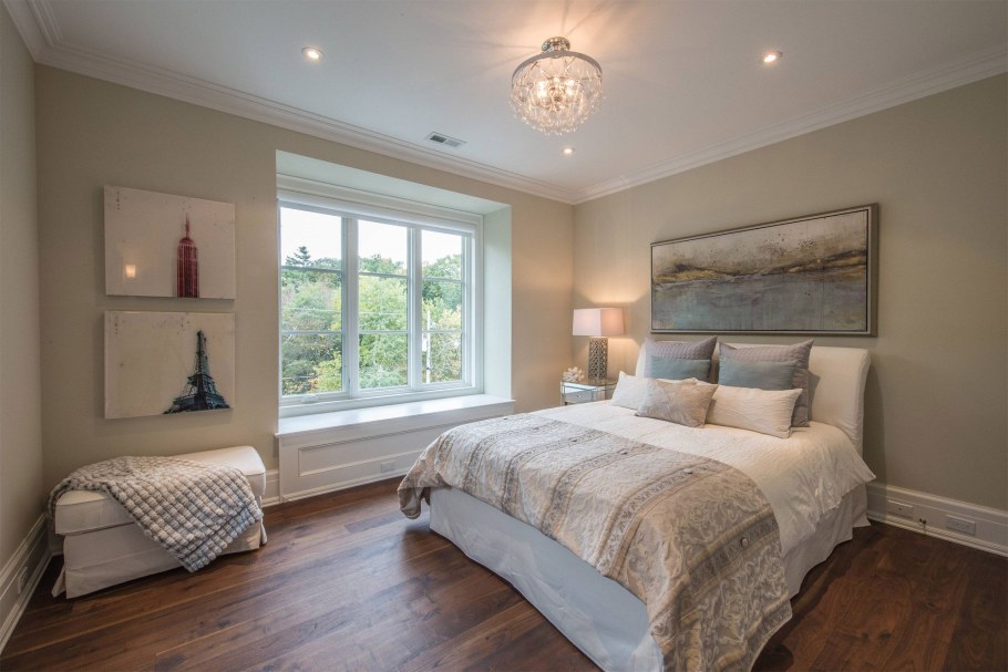 Покрашенные стены в спальне