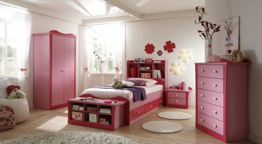 Красивая детская спальня